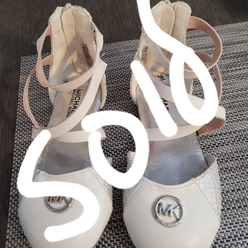 MK dress shoes